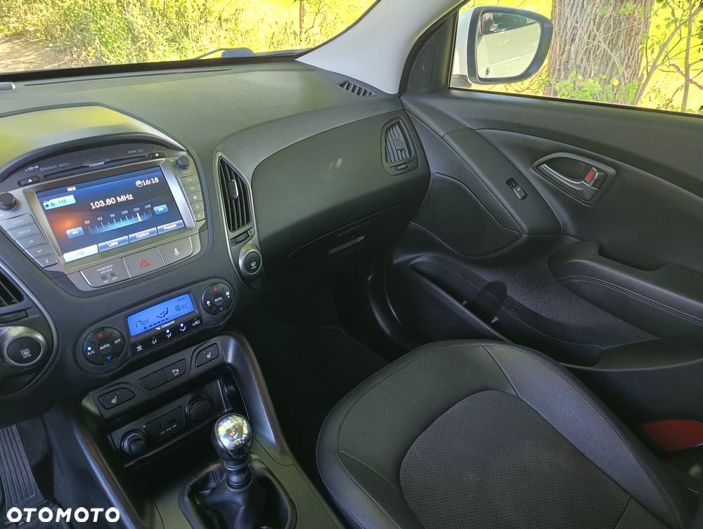 Hyundai ix35 - 24