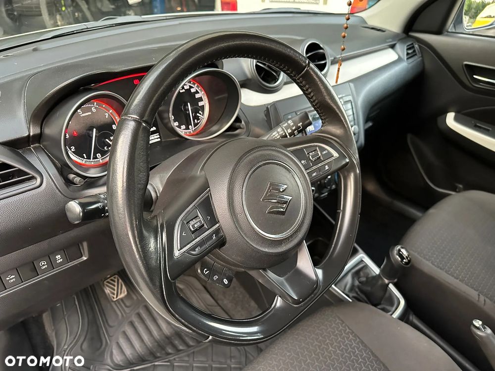Suzuki Swift - 15