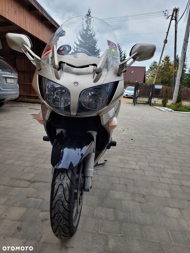 Yamaha FJR - 6
