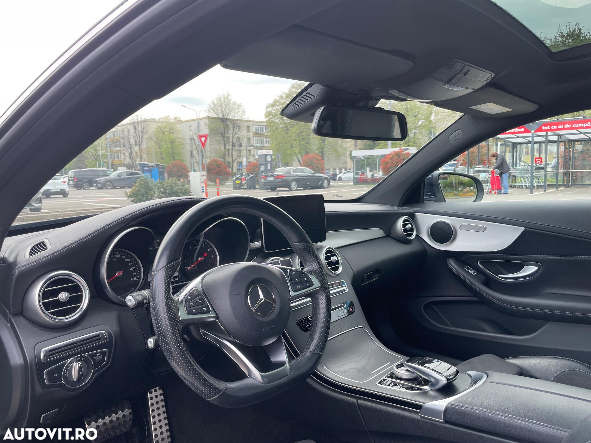 Mercedes-Benz C 200 Coupe 4Matic 9G-TRONIC AMG Line - 9