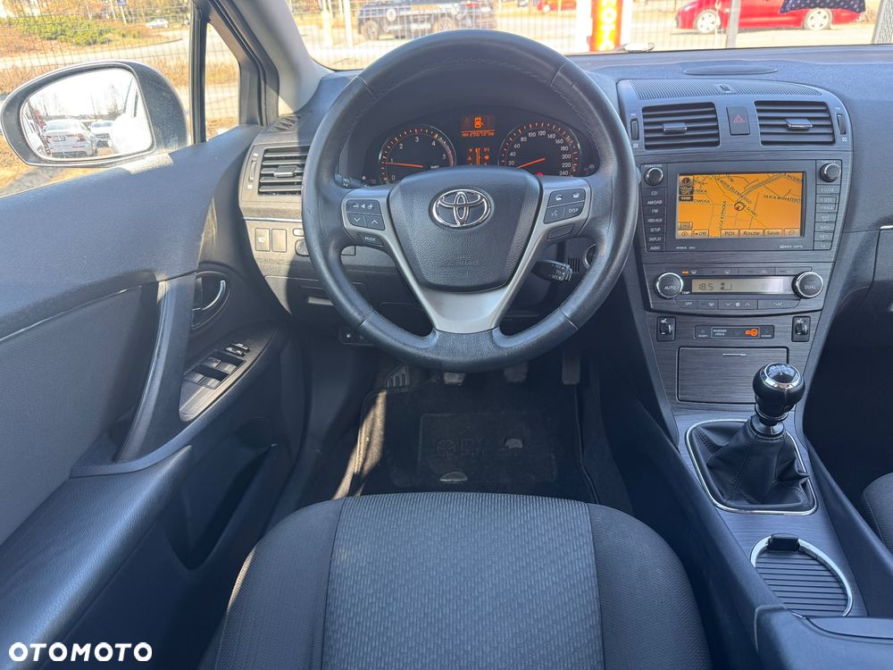Toyota Avensis 2.2 D-4D Prestige - 25
