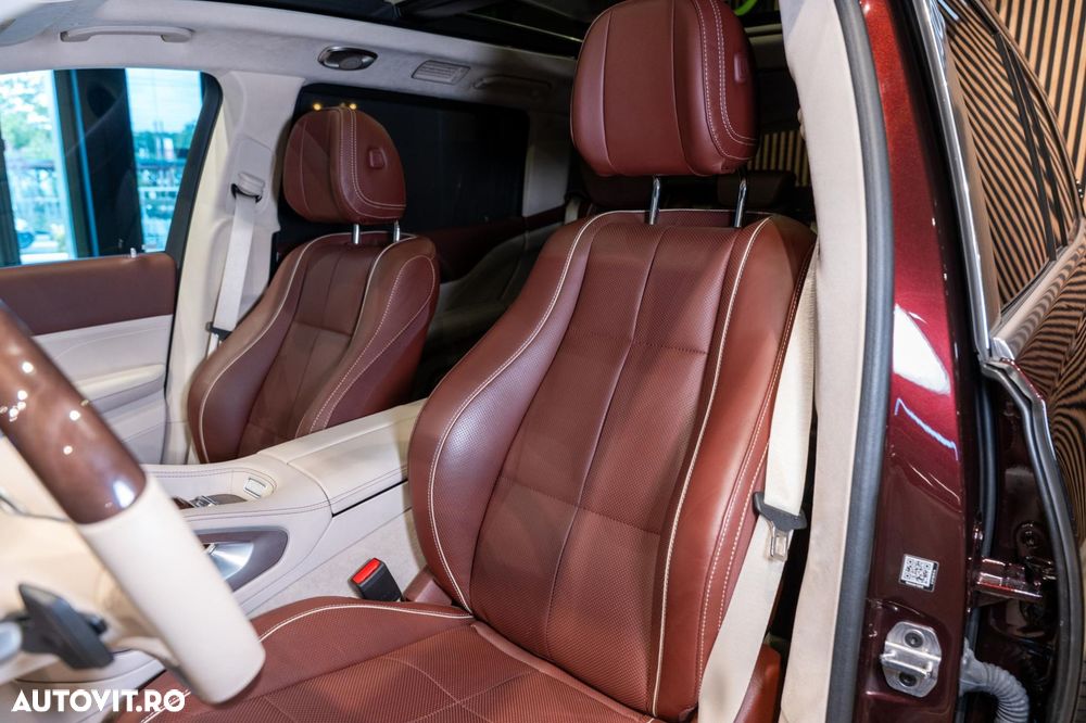 Mercedes-Benz GLS - 33