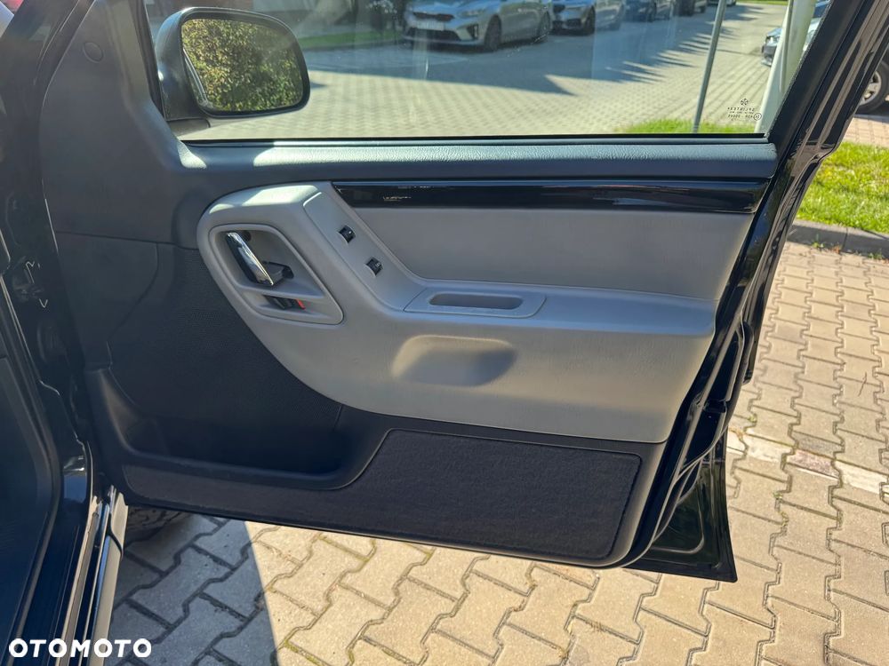 Jeep Grand Cherokee 2.7 CRD Overland - 32