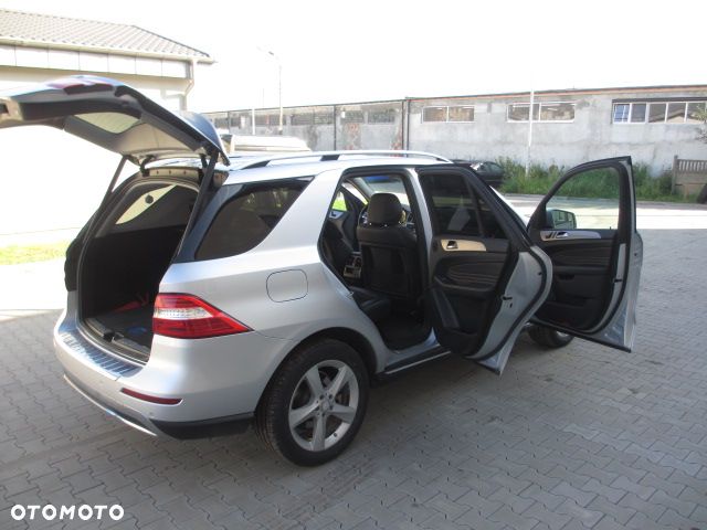 Mercedes-Benz ML 350 BlueTEC 4-Matic - 16