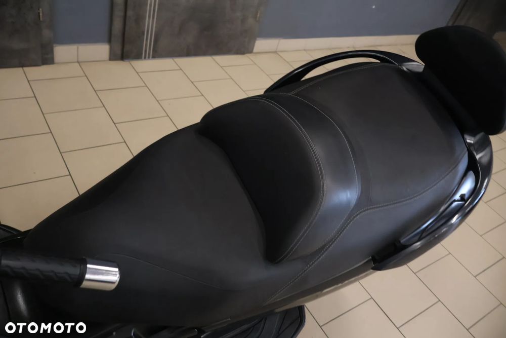 Suzuki Burgman - 15