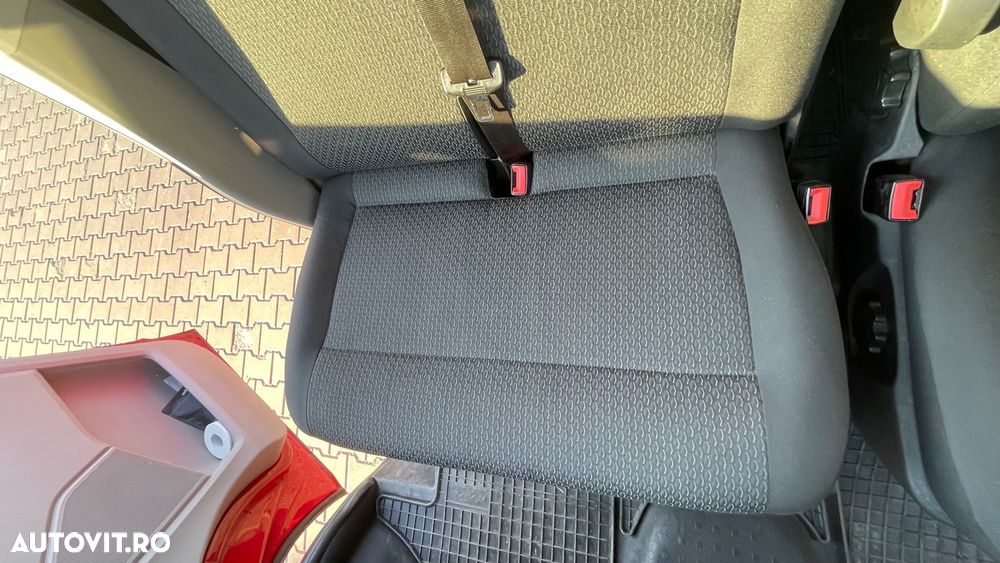 Volkswagen Caravelle LR Comfortline 4M - 15