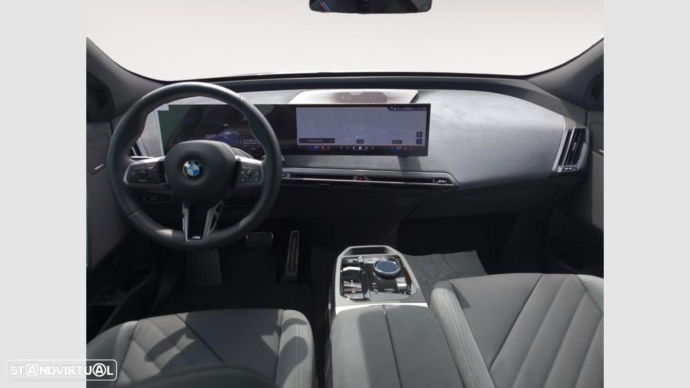 BMW iX xDrive 45 Pack Desportivo - 11