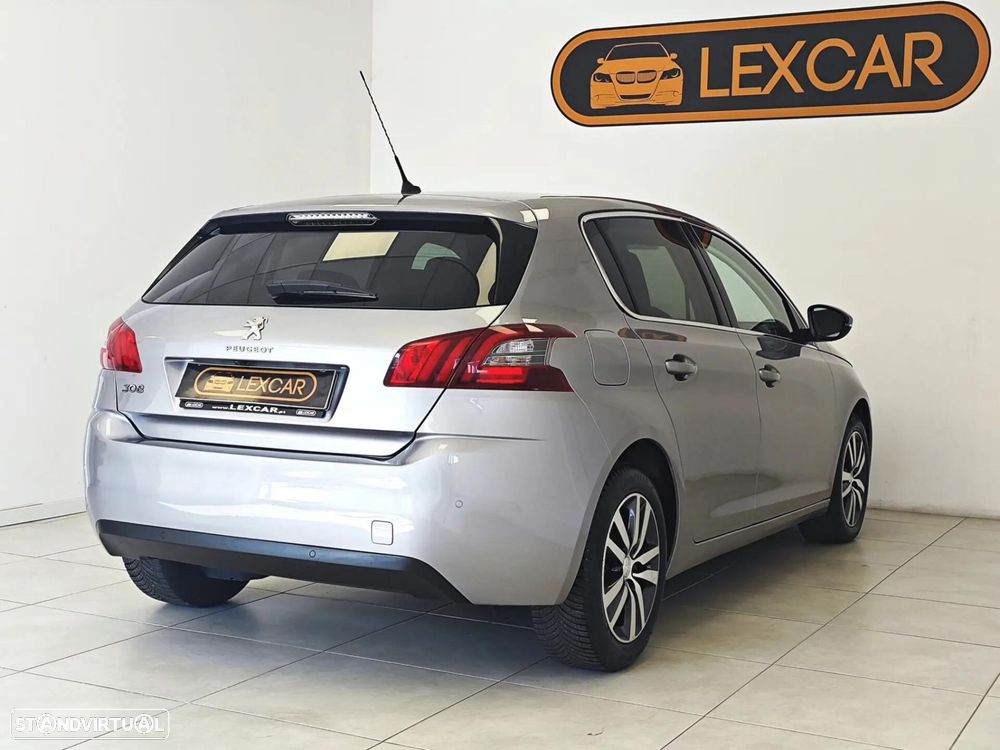 Peugeot 308 PureTech 130 EAT8 Allure Pack - 31