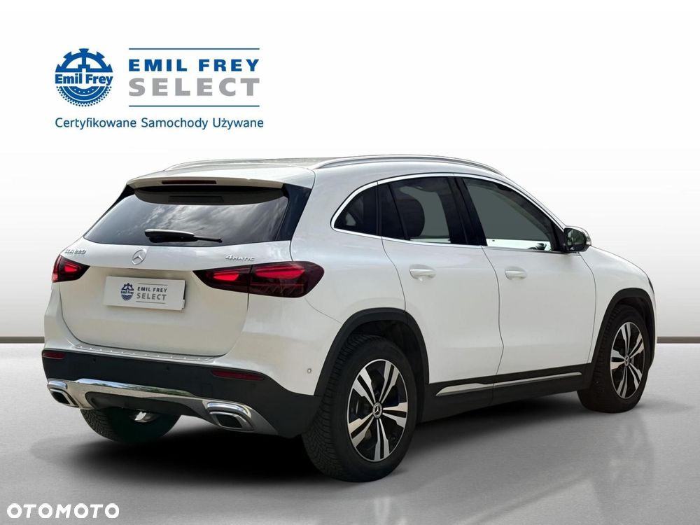 Mercedes-Benz GLA - 6