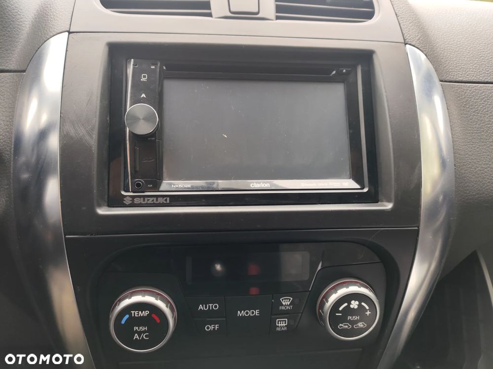 Suzuki SX4 1.6 Premium 4WD - 19