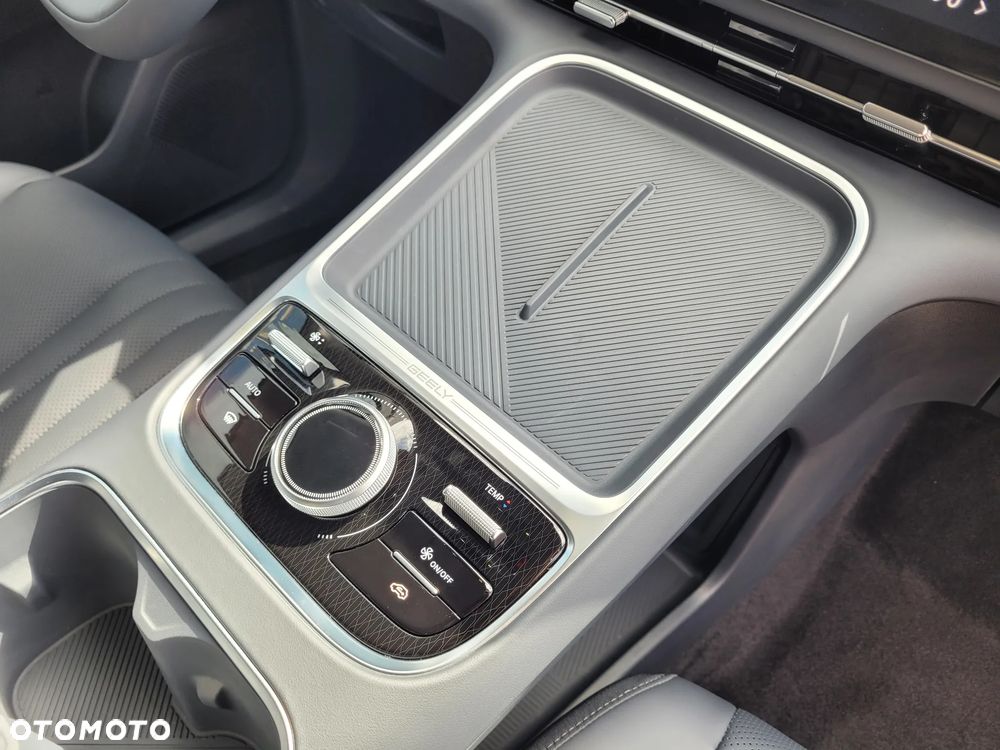 Geely Starray EM-i 1.5 PHEV Pro - 9