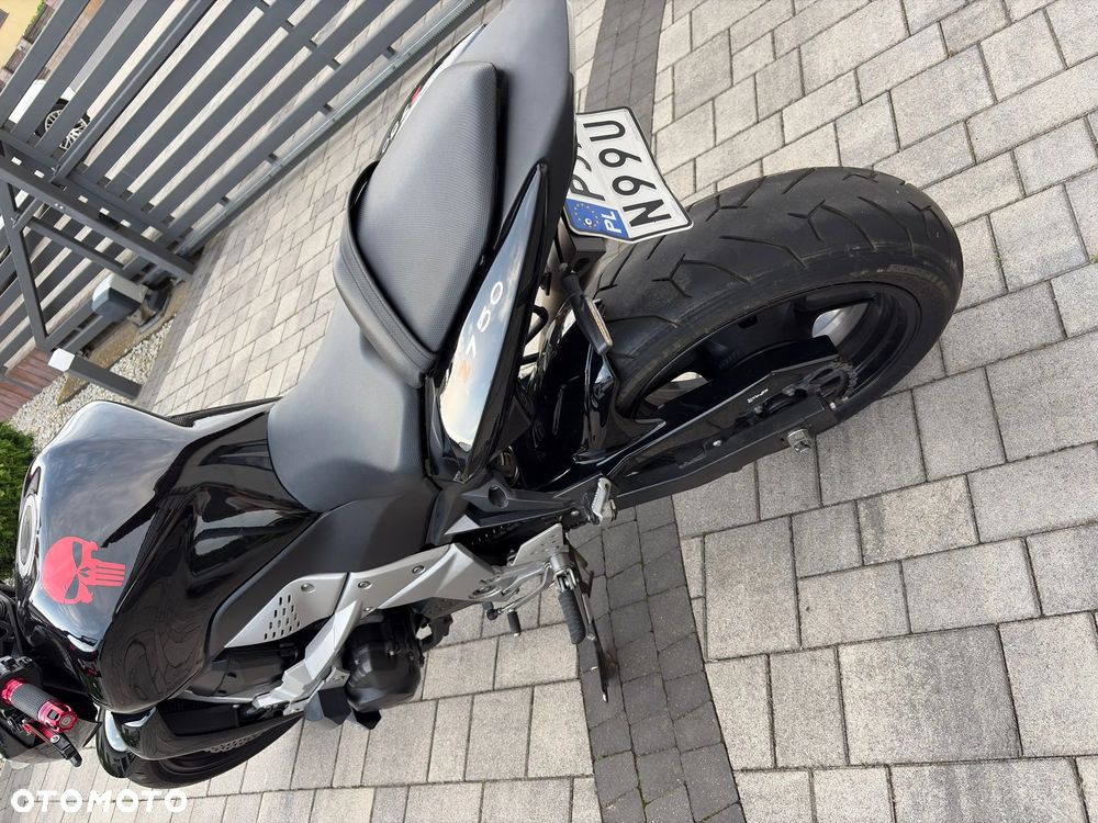 Kawasaki ZR - 8