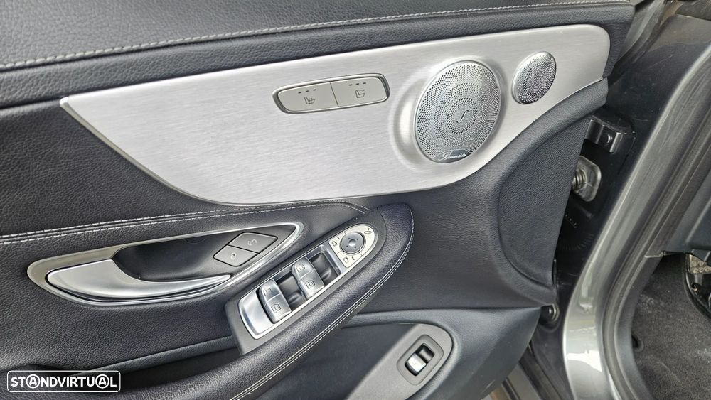 Mercedes-Benz C 220 d Cabrio 9G-Tronic AMG Line Plus - 12