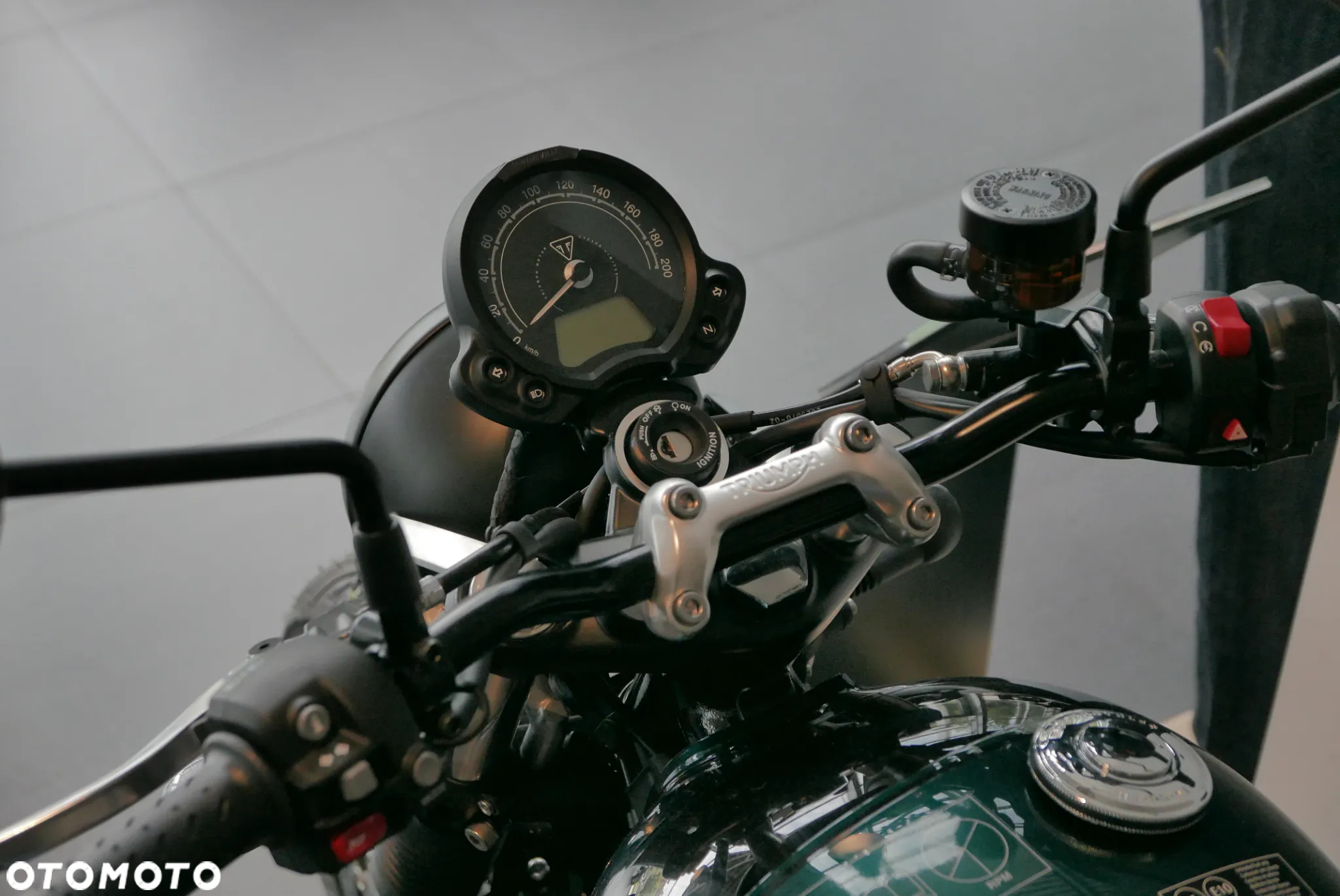 Triumph Speed Twin - 4
