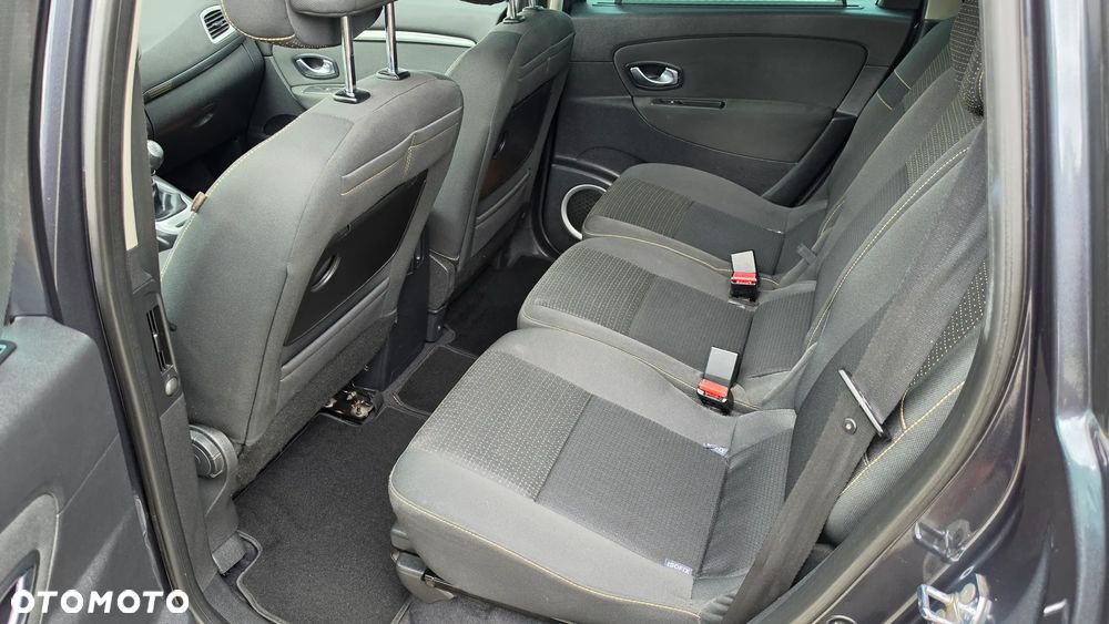 Renault Grand Scenic 1.6 16V 110 Expression - 12