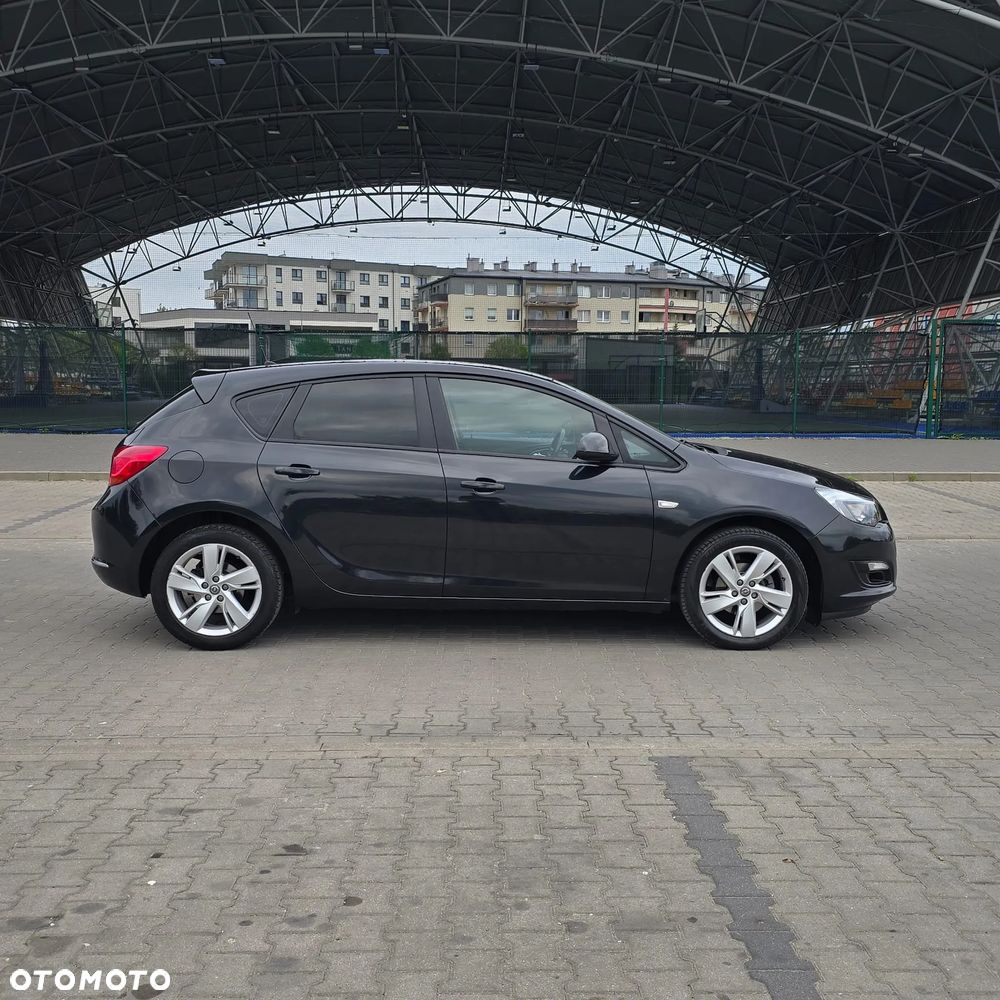 Opel Astra 1.4 Selection - 12