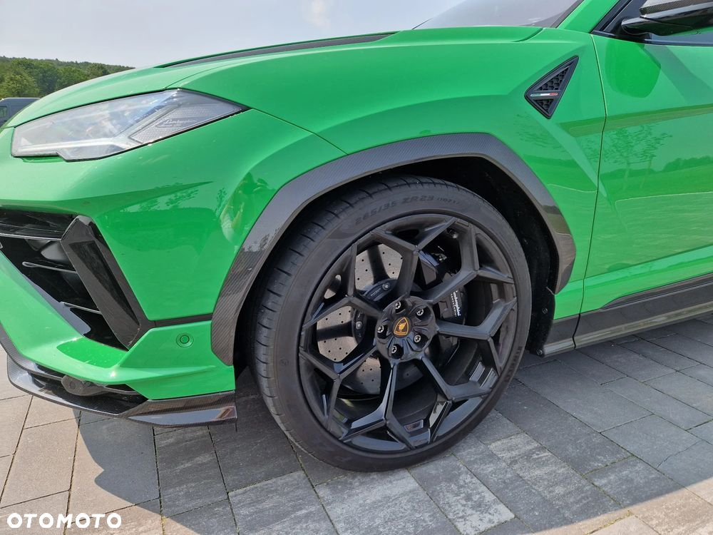 Lamborghini Urus - 4