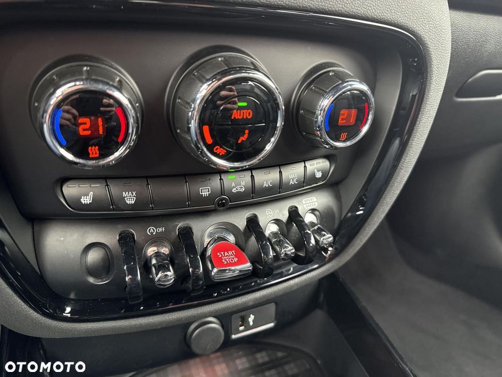 MINI Clubman - 14