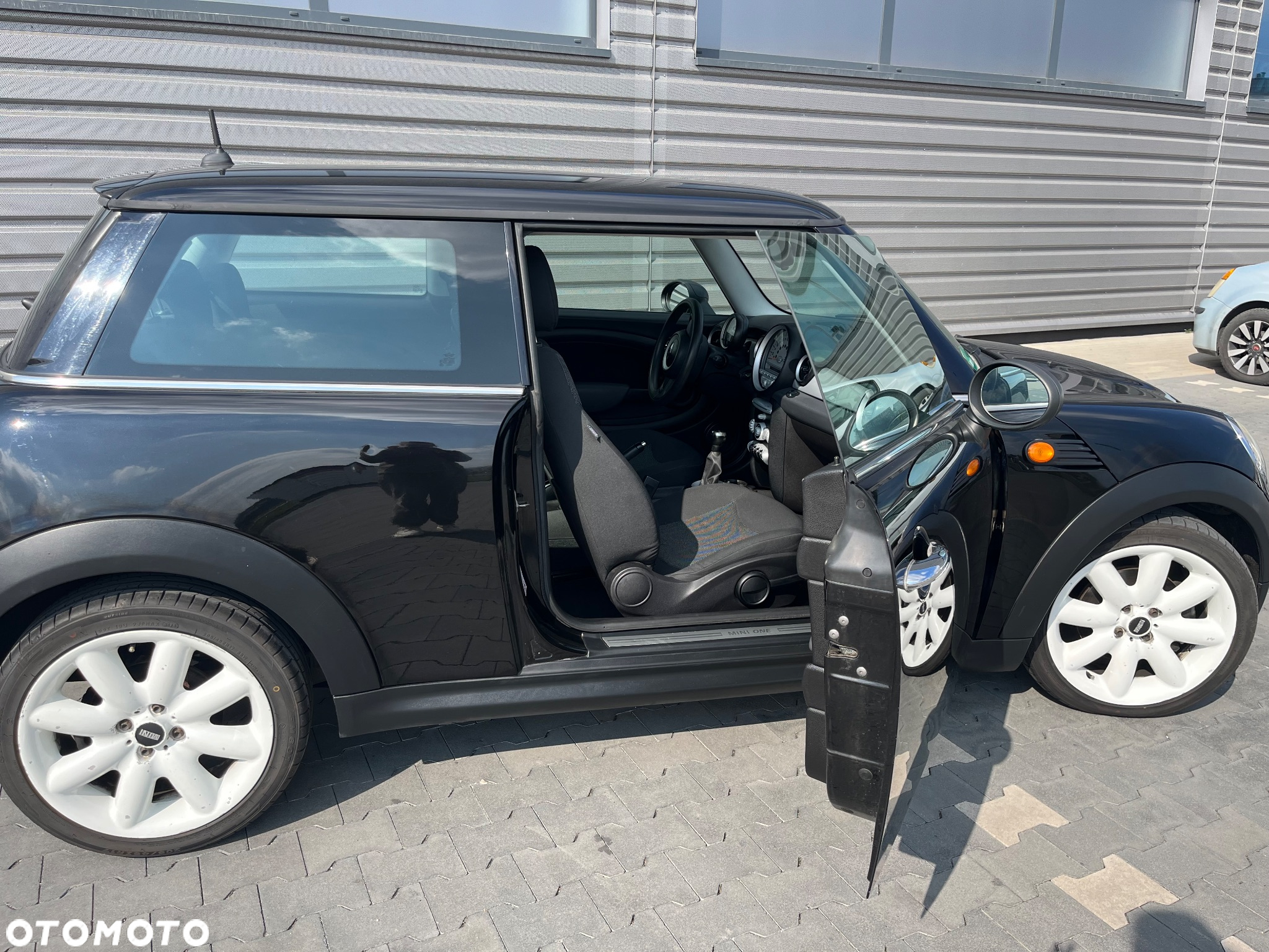 MINI ONE D - 3