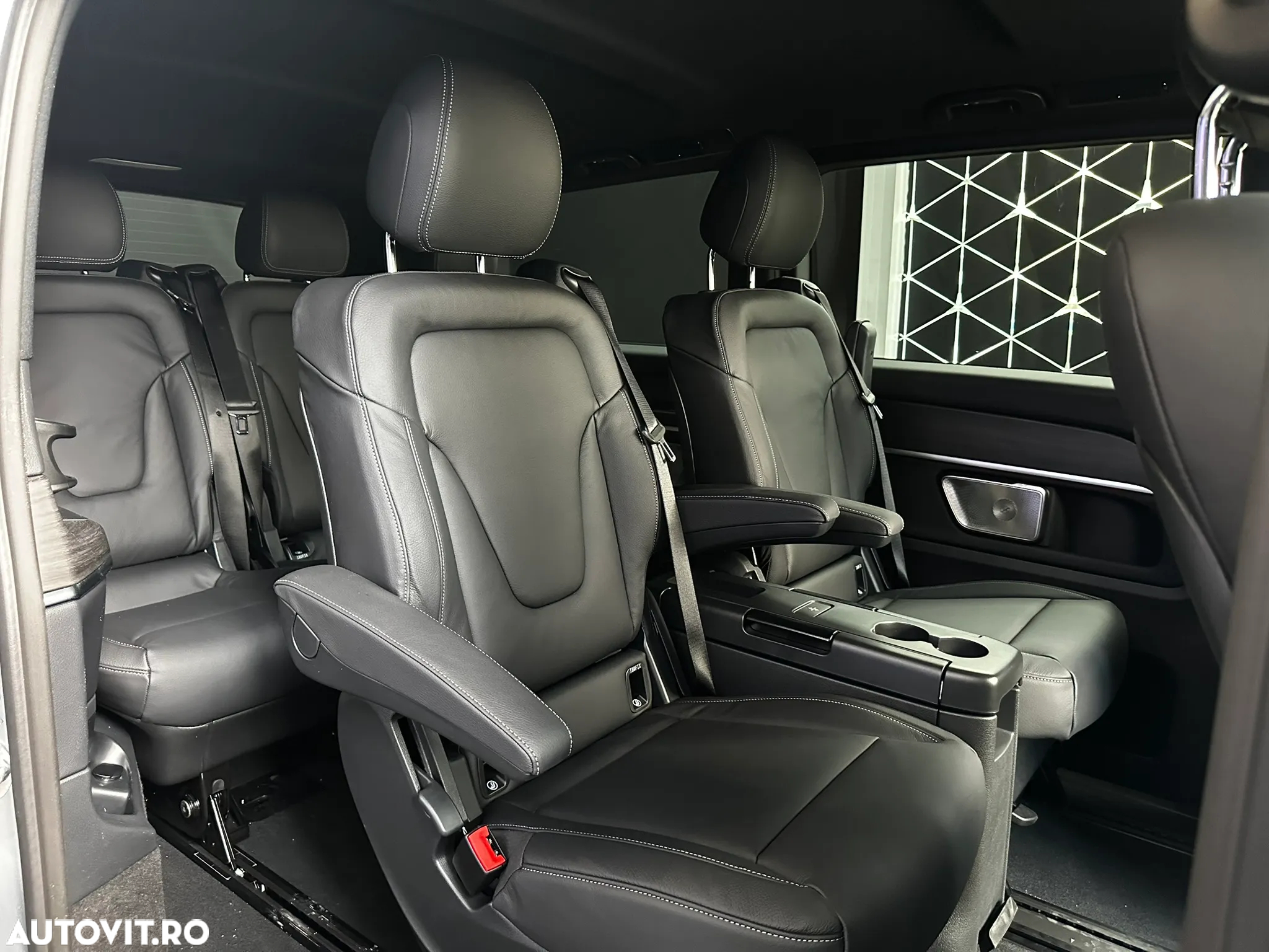 Mercedes-Benz V 300 d Combi Extra-lung 237 CP RWD 9AT Avantgarde - 12