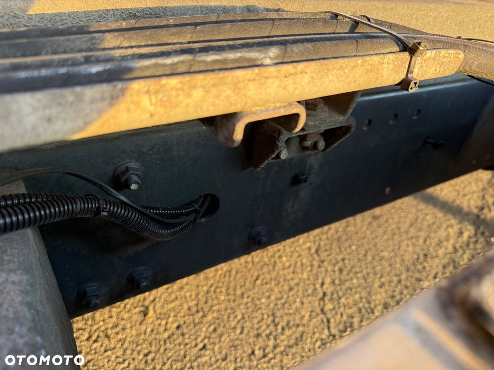 DAF LF 210 Pomoc drogowa laweta holownik widelec platforma hydrauliczna - 23