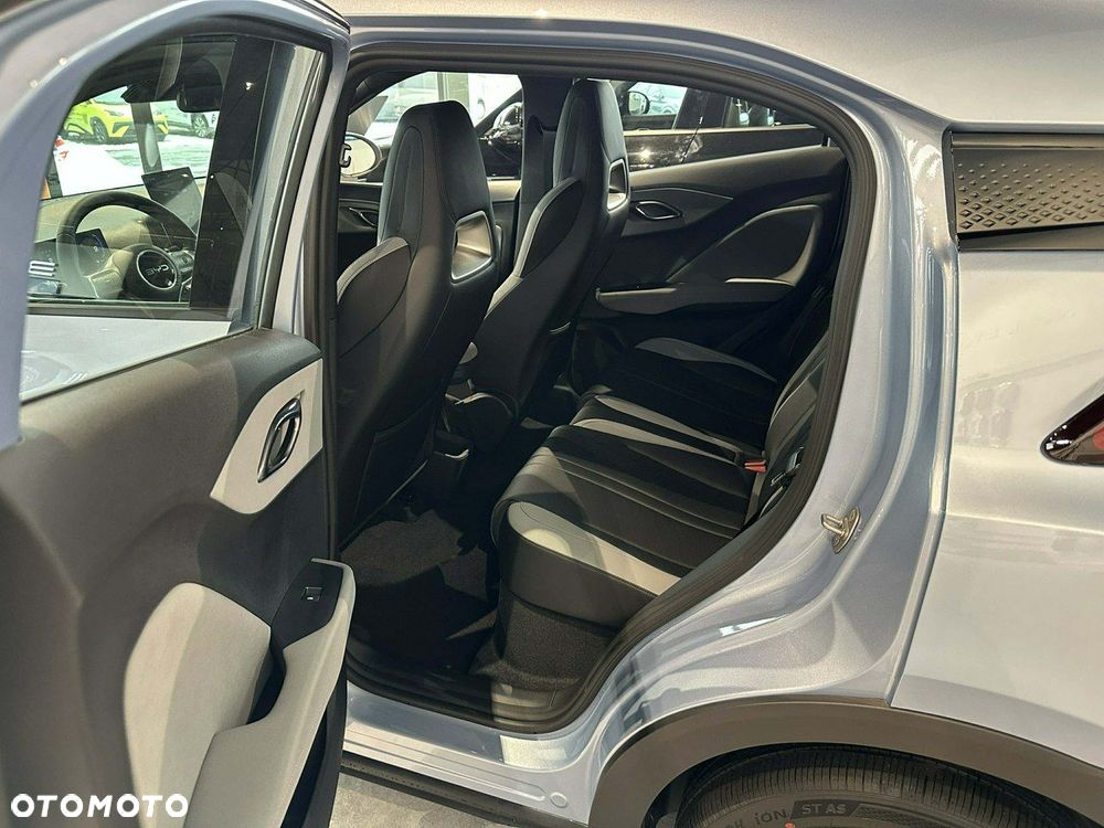 BYD Dolphin Surf - 13