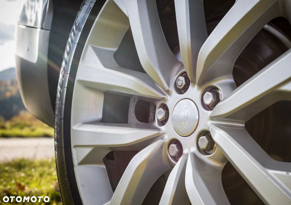 Land Rover Discovery 3.0 D300 mHEV R-Dynamic SE - 6