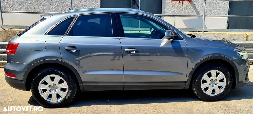 Audi Q3 2.0 TDI sport - 10