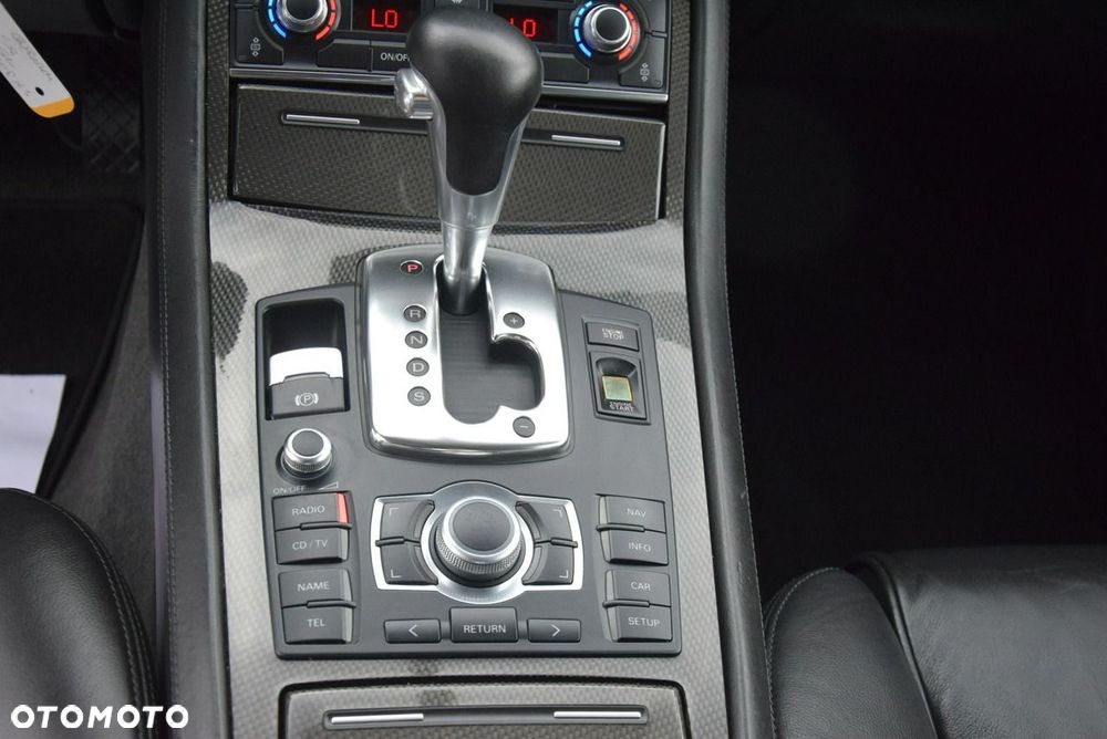 Audi S8 - 31