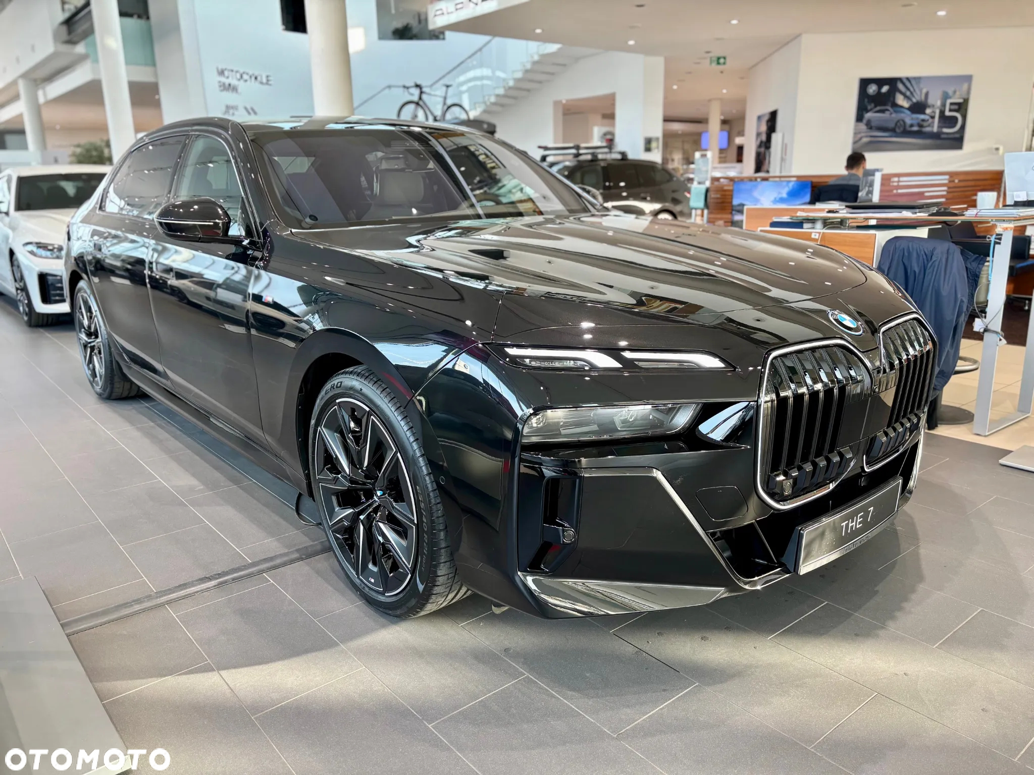 BMW i7 - 2