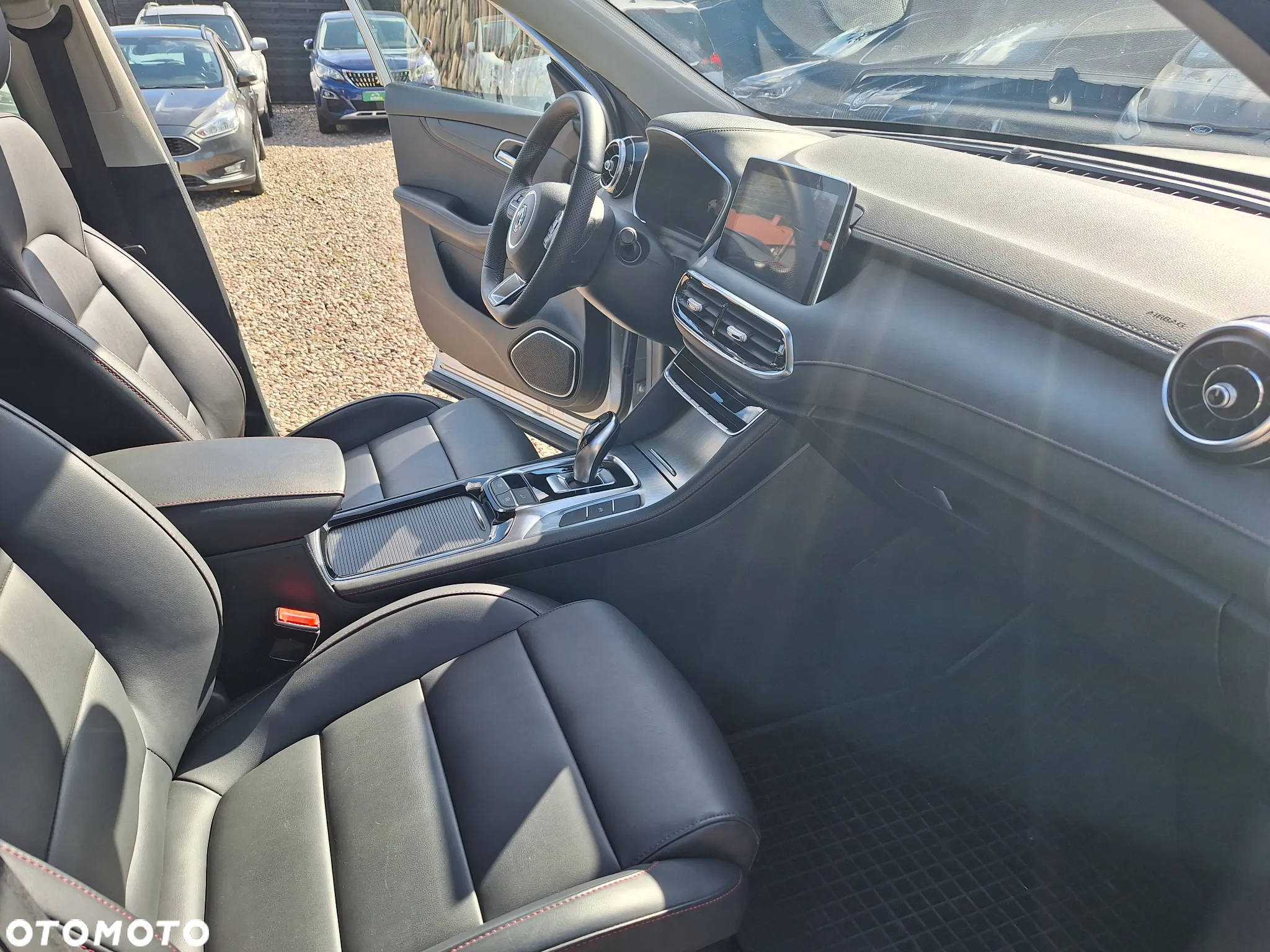 MG HS 1.5 T-GDI Exclusive DCT - 21