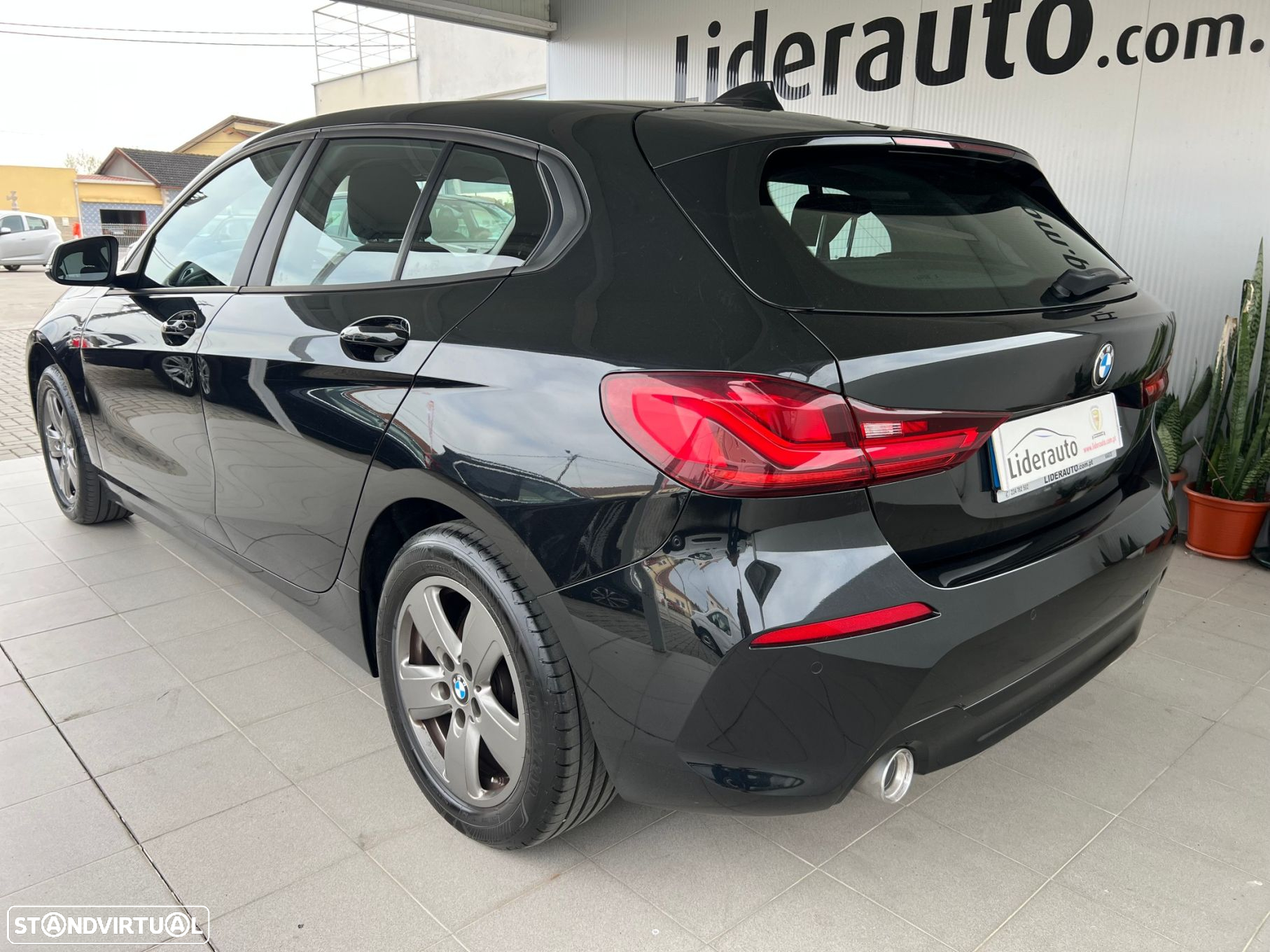 BMW 116 d Advantage Auto - 9