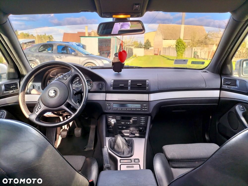 BMW Seria 5 525d - 4