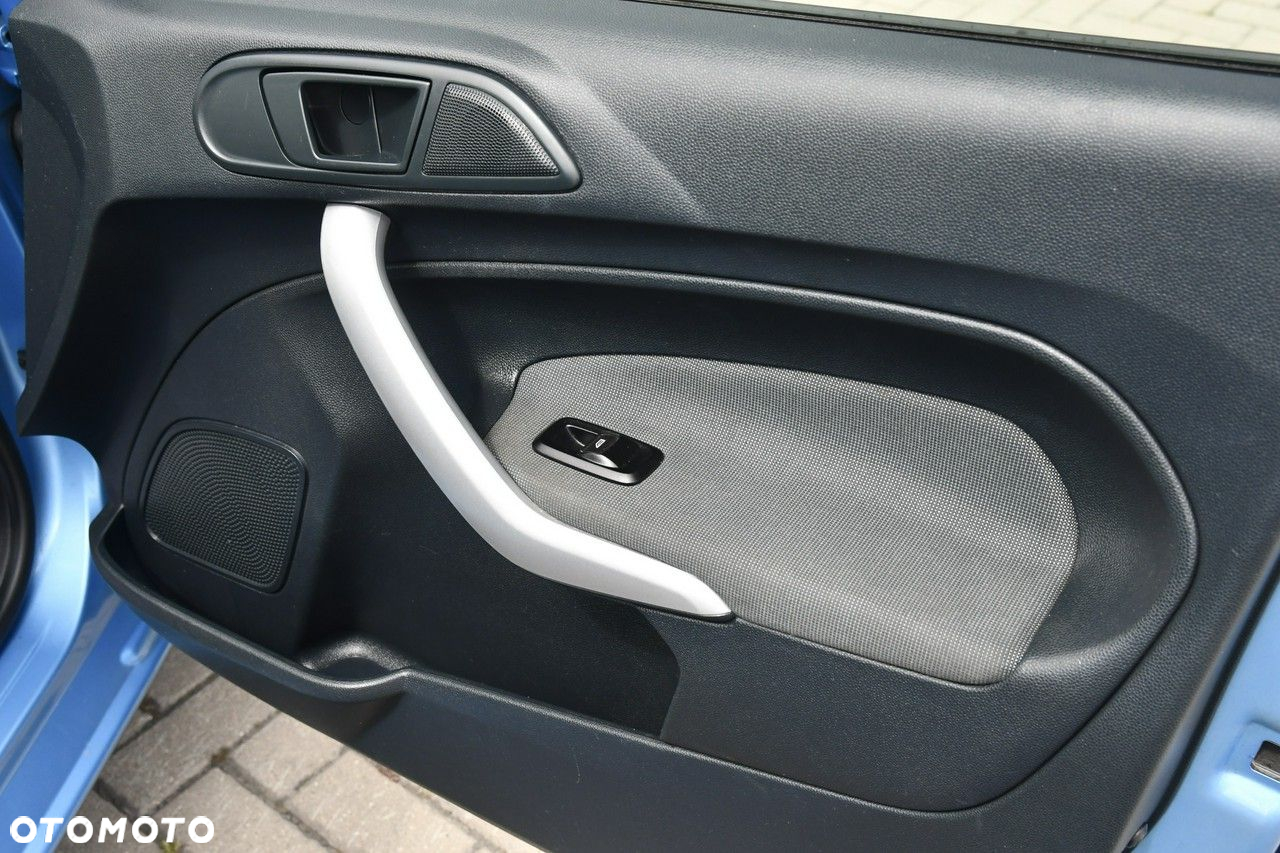 Ford Fiesta - 23