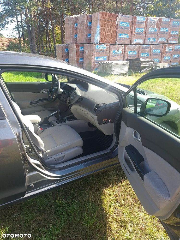 Honda Civic 1.8 Comfort - 8