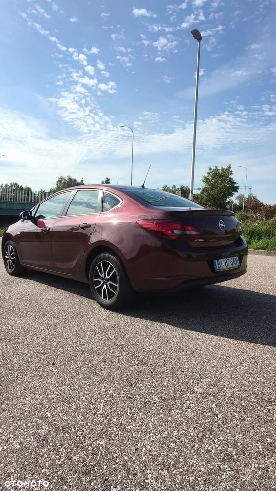 Opel Astra 1.6 EU6 - 5