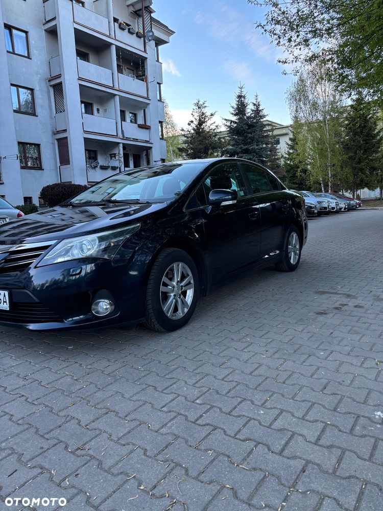 Toyota Avensis 1.8 Premium - 2