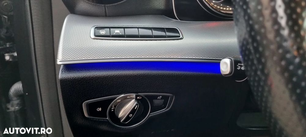 Mercedes-Benz E - 22