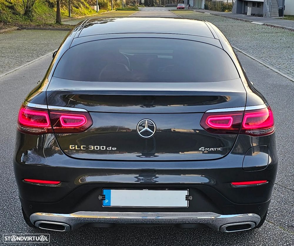 Mercedes-Benz GLC 300 de Coupe 4Matic 9G-TRONIC - 8