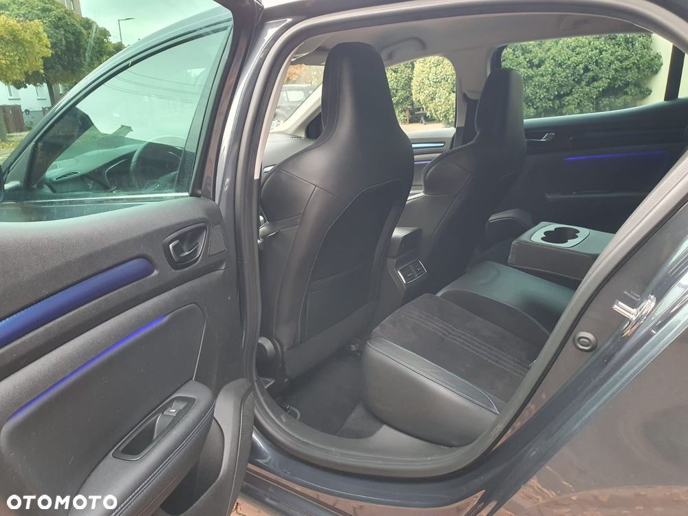 Renault Megane ENERGY TCe 205 EDC GT - 28