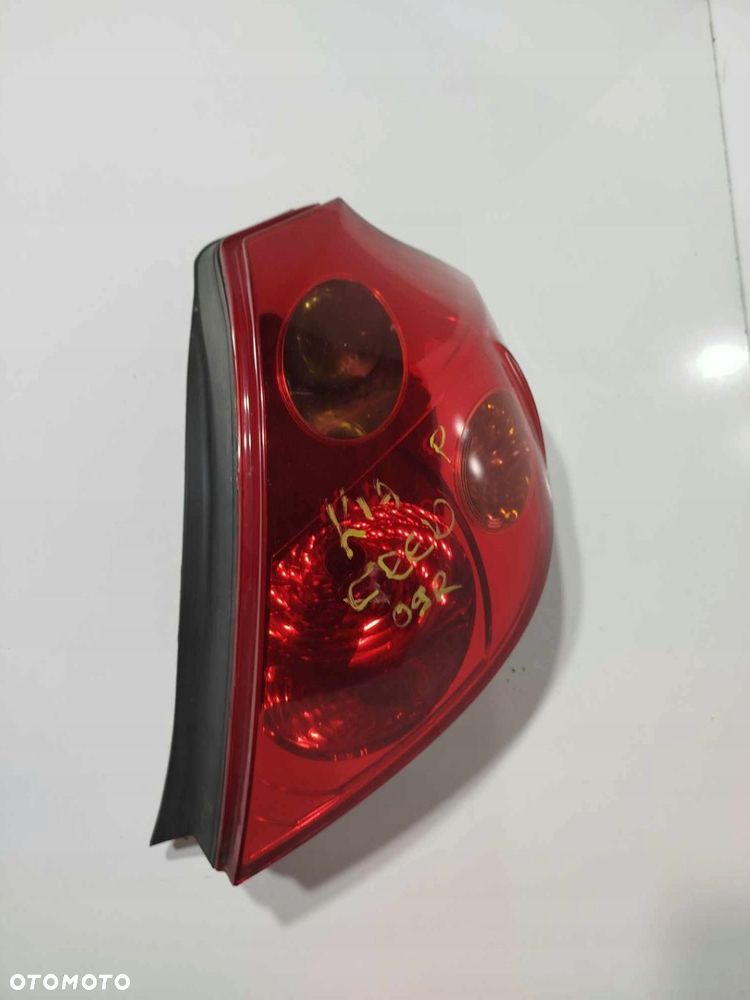 LAMPA PRAWA TYLNA TYŁ KIA CEED I 06-09 HB - 7