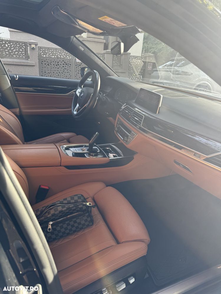 BMW Seria 7 750d xDrive - 9