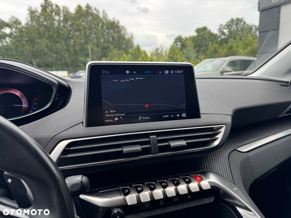 Peugeot 5008 1.6 THP Active S&S EAT6 - 32