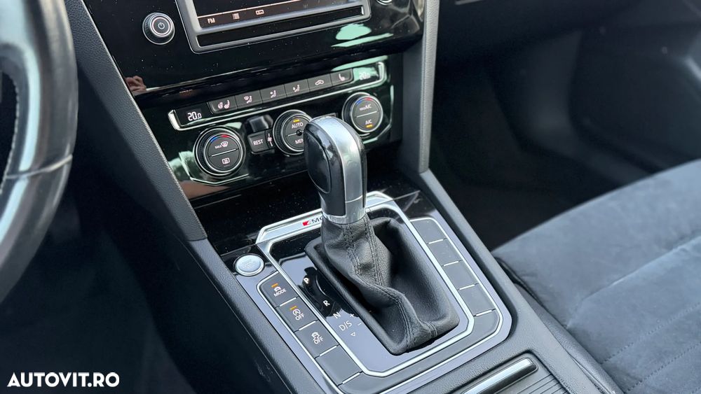 Volkswagen Passat 2.0 TDI DSG 4Motion Highline - 8