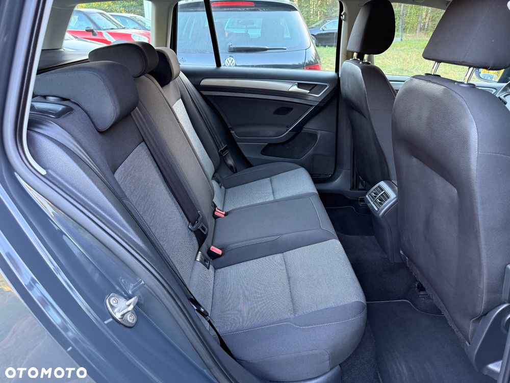 Volkswagen Golf 1.6 TDI BlueMotion Technology Trendline - 22