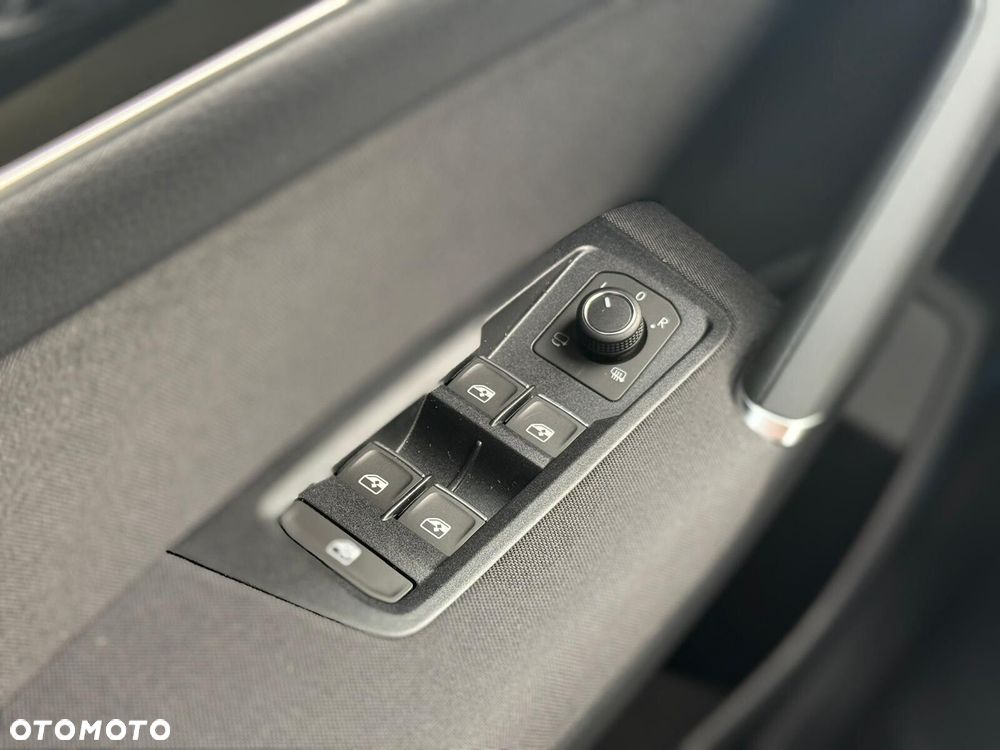 Volkswagen Touran 1.5 TSI EVO Highline DSG - 25