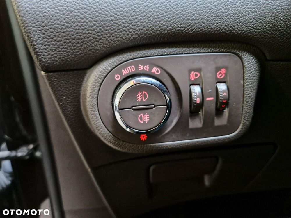 Opel Zafira - 14