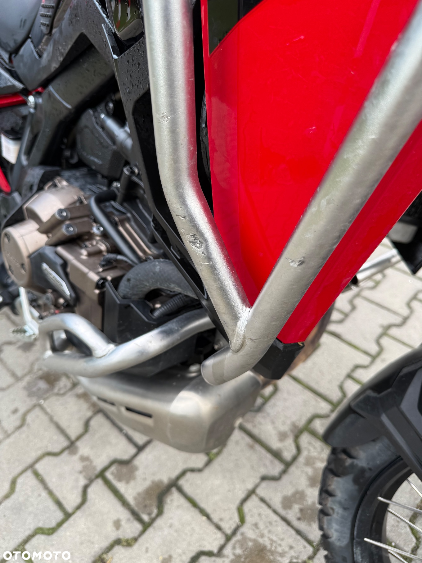 Honda CRF - 9