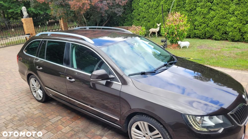 Skoda Superb 2.0 TDI Green tec DSG Elegance - 38
