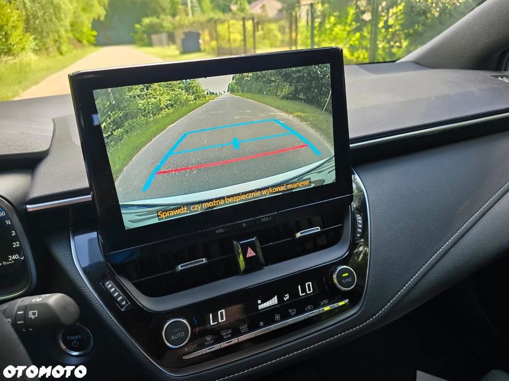 Toyota Corolla 1.8 Hybrid Comfort - 22